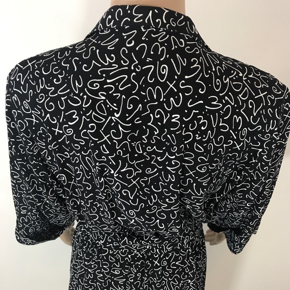 Squiggly Script Dress - Picture 4 of 8
